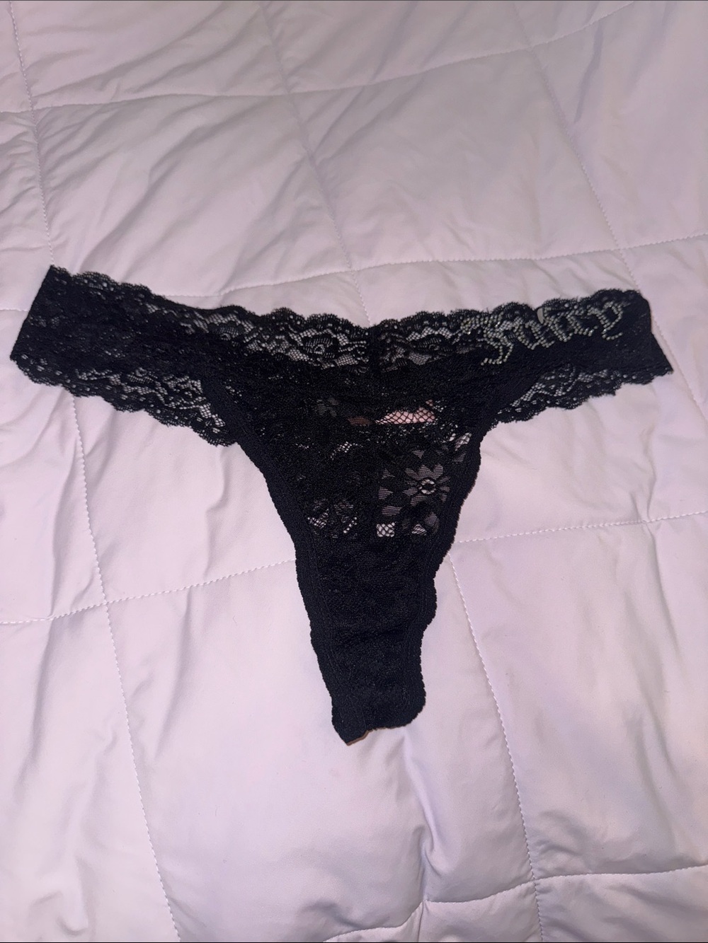 NWT Juicy Couture Black Lace Rhinestone Thong Panty